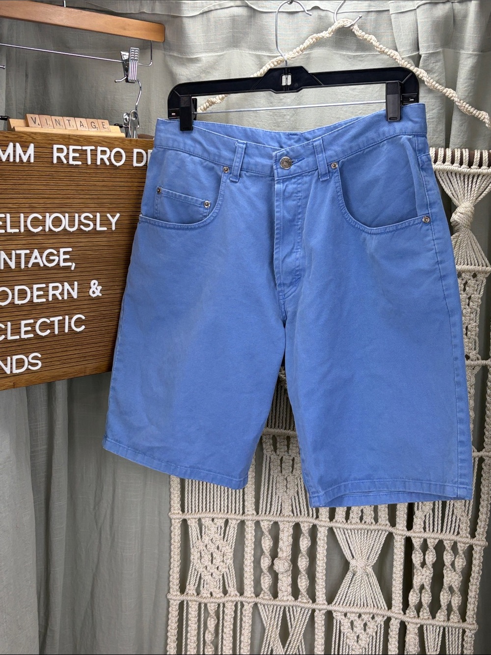 Vintage GAP Men's Cornflower Blue Cotton Button Fly Shorts | 32
